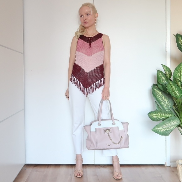 Hand made crochet sleeveless top with fringe - Picture 6 of 6